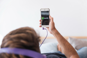spotify gasta muita internet - HughesNet