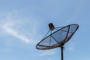 antena de interent via satélite - HughesNet
